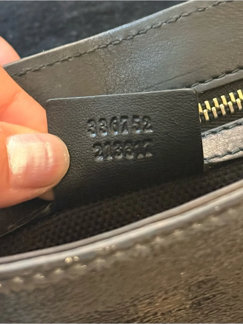 Vintage Gucci Black Patent Leather Soho Bag - Picture 9 of 9